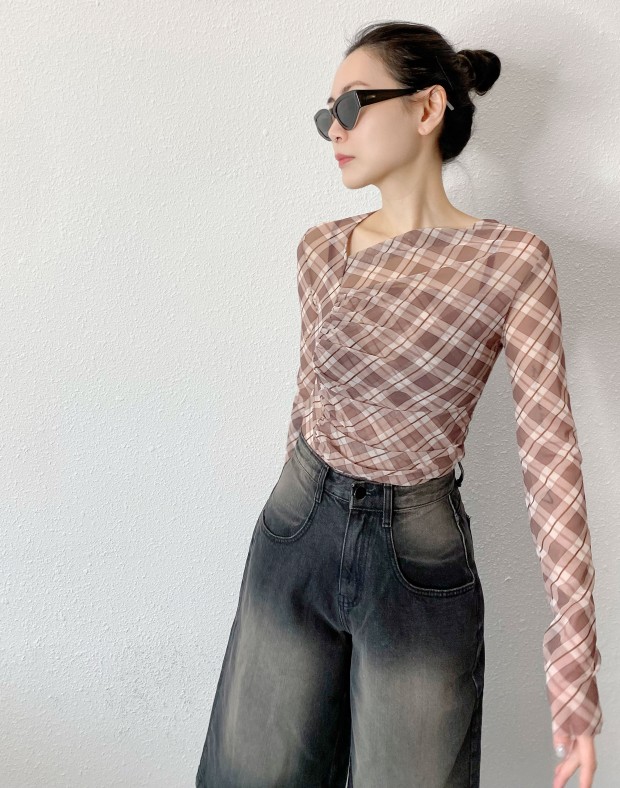 Checker Pleated Top #250328